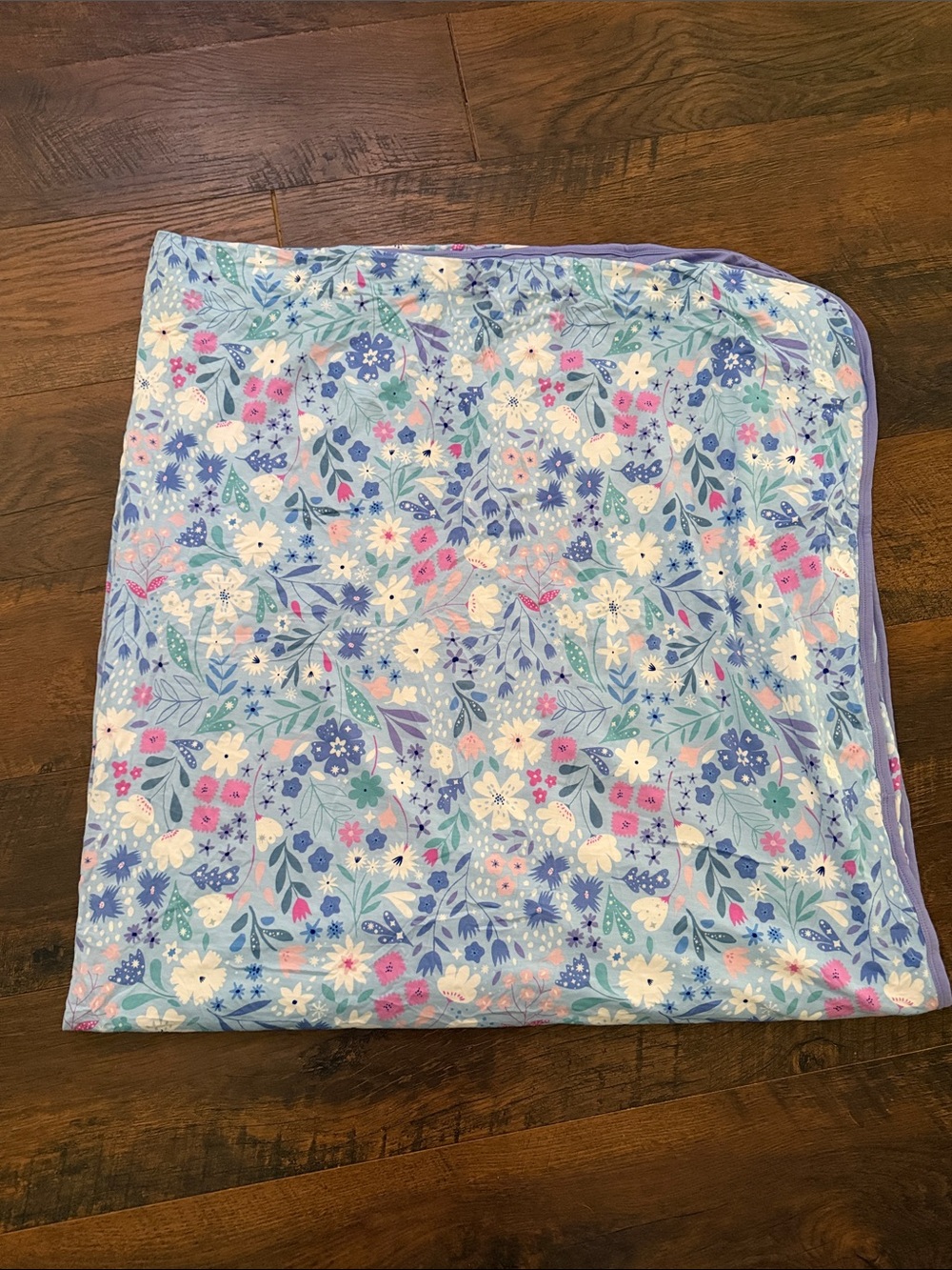 Little Sleepies
Floral Blue/Purple Cotton Throw Blanket -